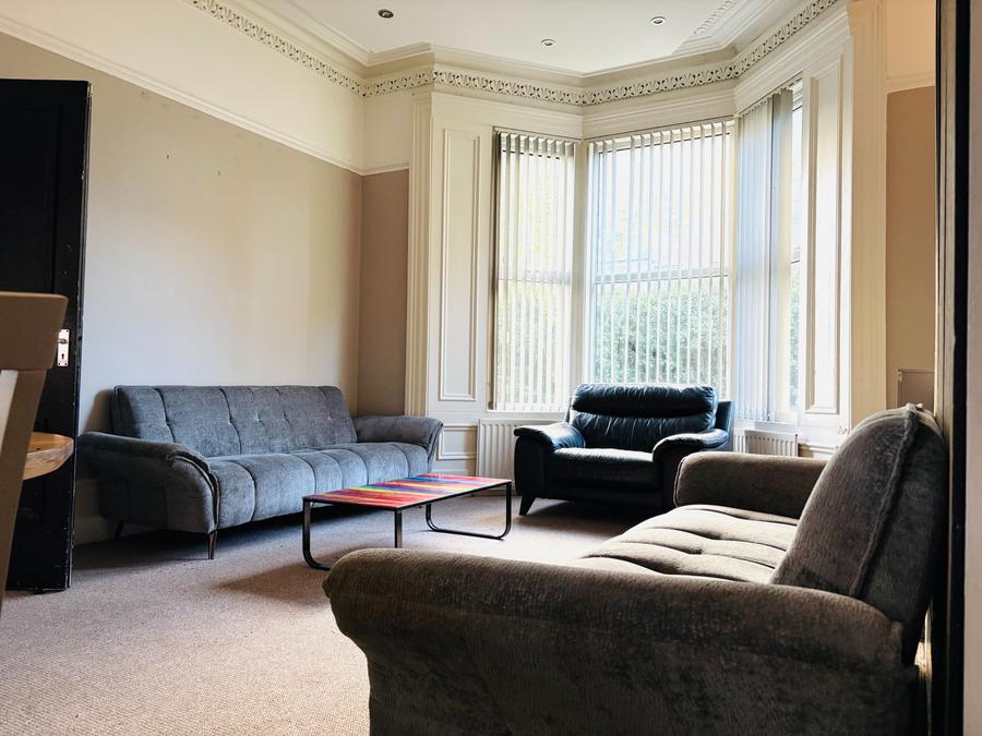 Room Mowbray Close in Sunderland
