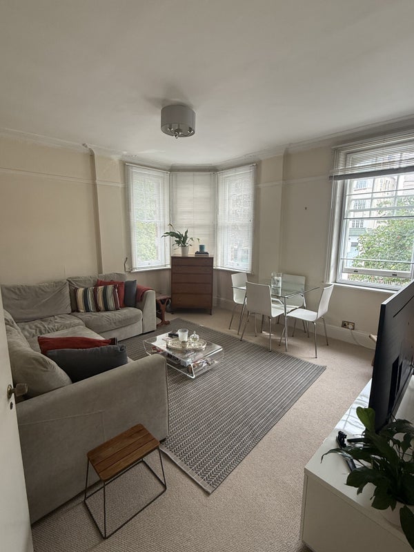 Room Haverstock Hill in Greater London