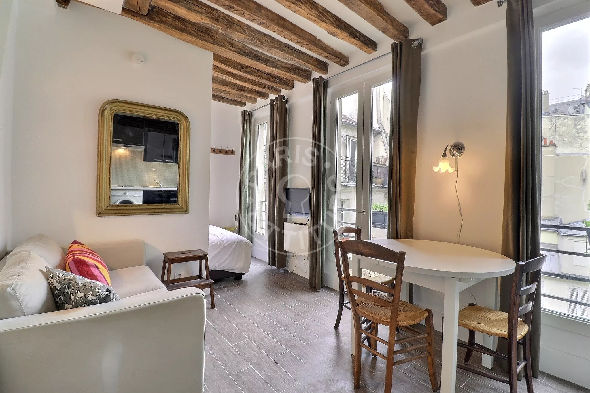 Appartement Rue Léopold-Bellan à Paris