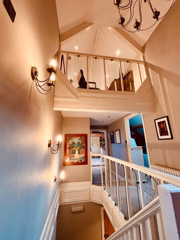 Room Bell Hill Road in Bristol