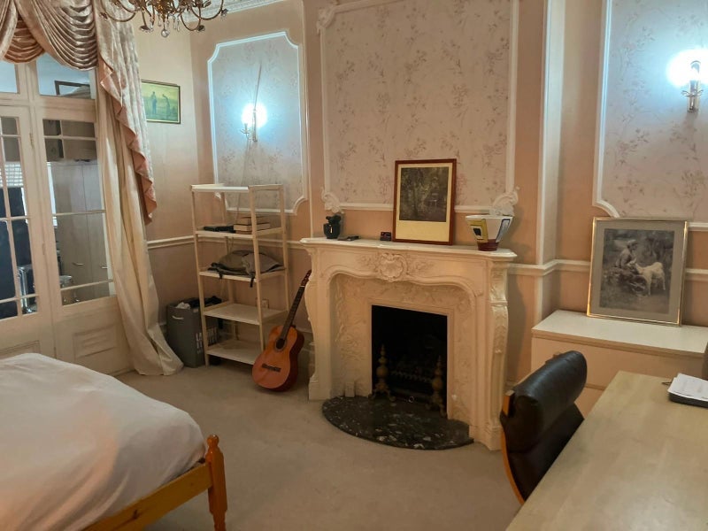 Room Essex Road in Greater London
