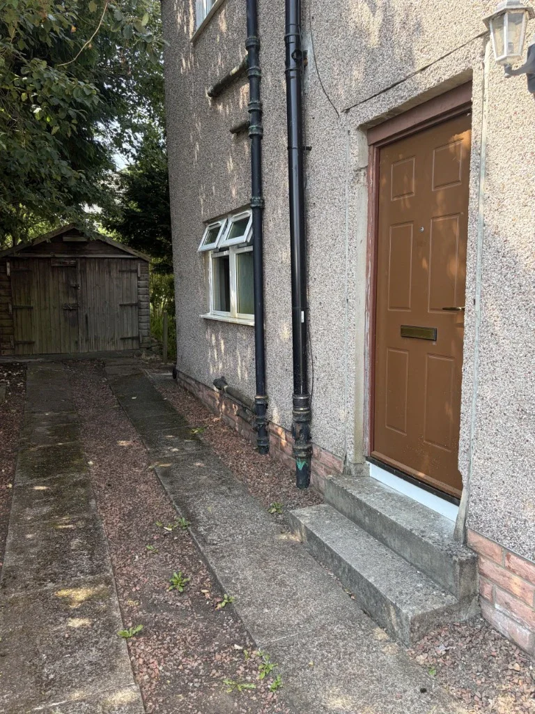 House Tannadice Avenue in Glasgow