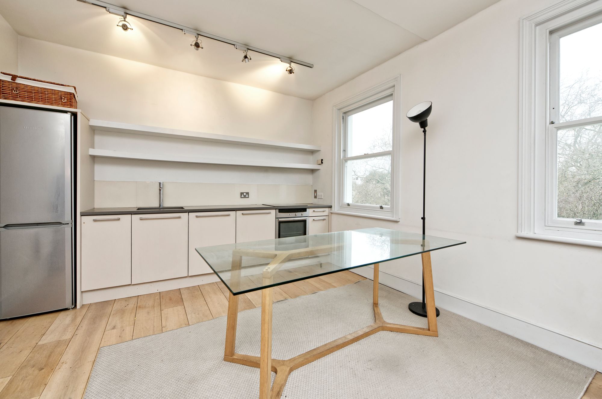 Flat Fellows Road in Greater London