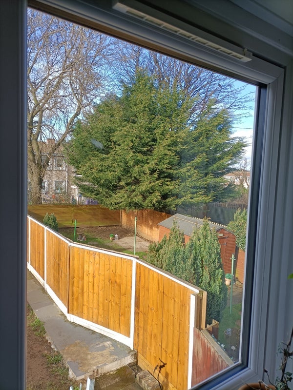 Room Saughton Mains Avenue in City of Edinburgh
