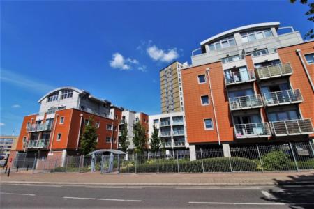 Flat Cardinal Street in Ipswich