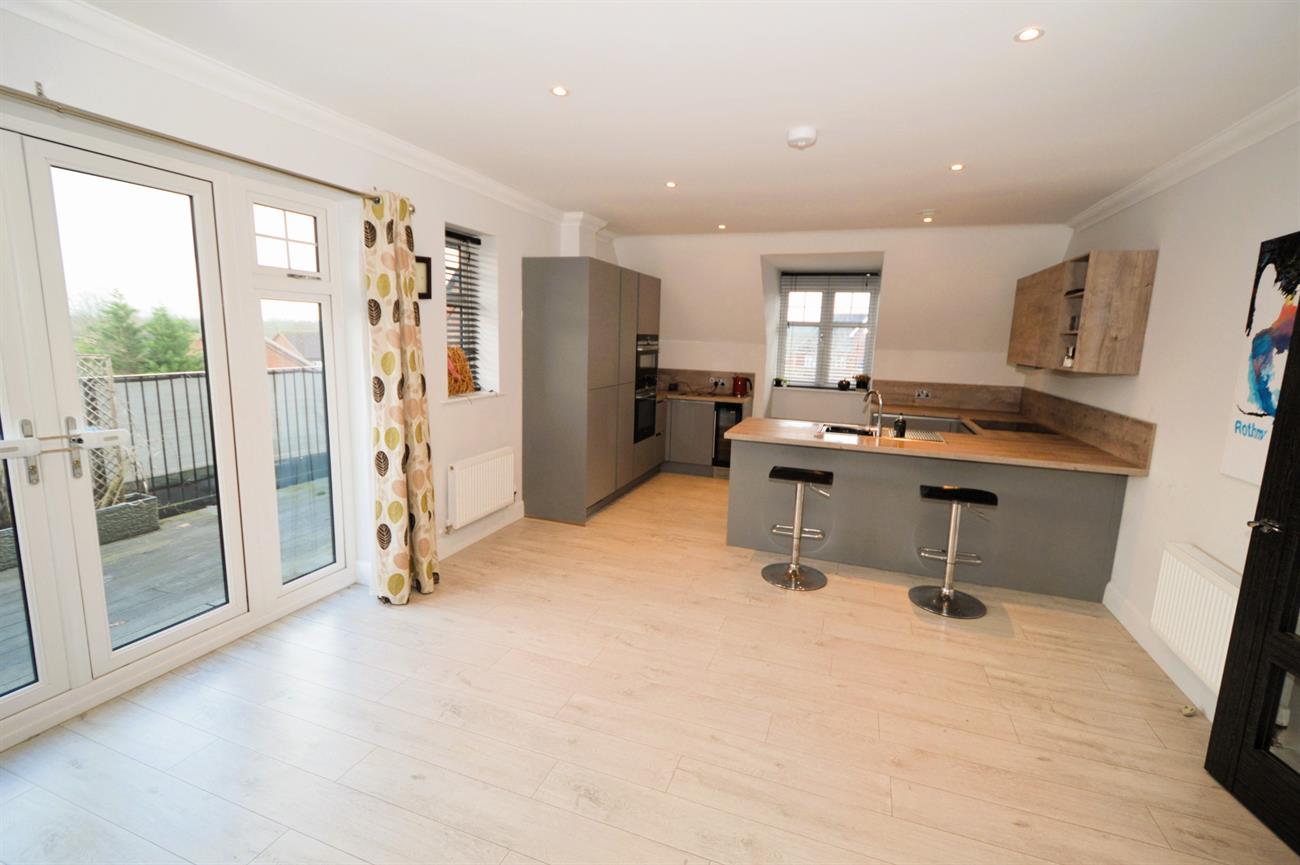 Flat London Road in Surrey Heath