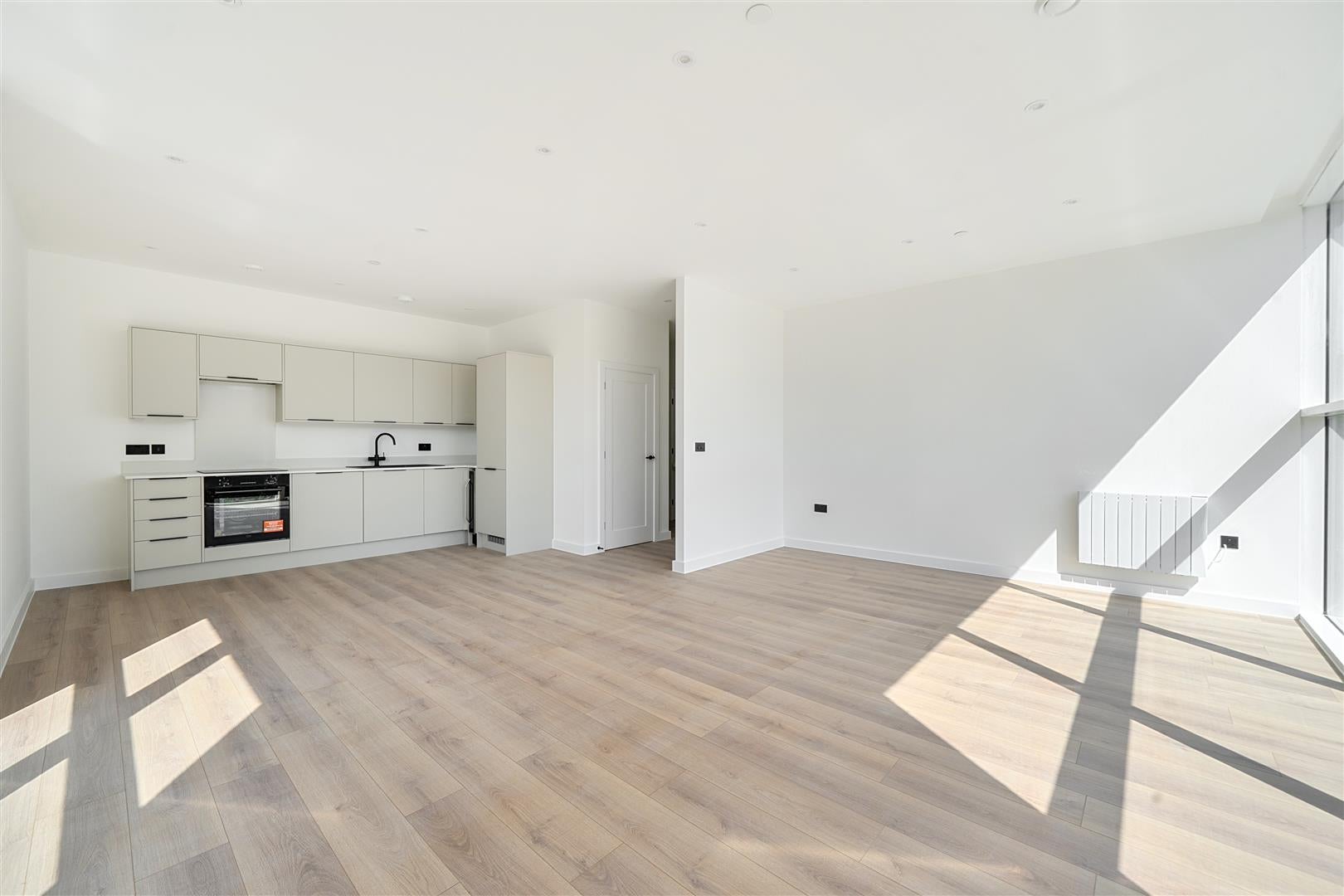 Flat Vanwall Road in Maidenhead
