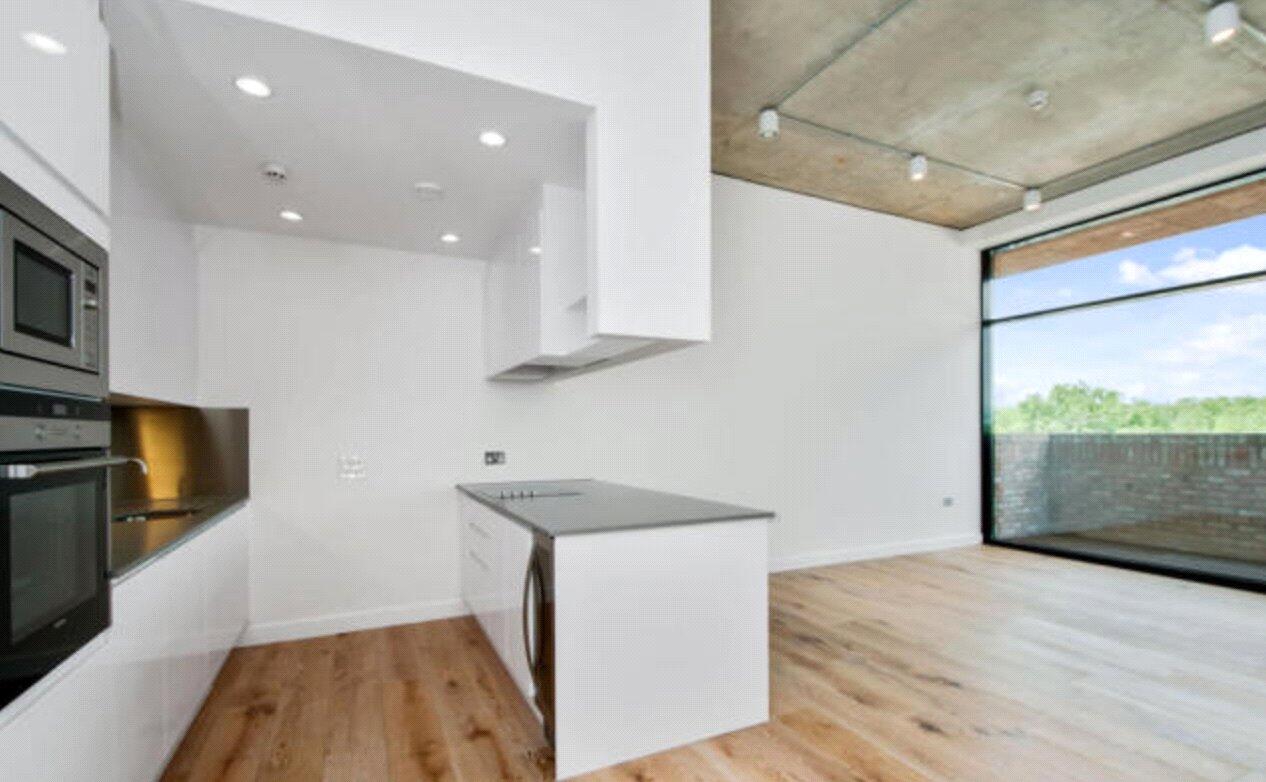 Flat Bayford Street in Greater London