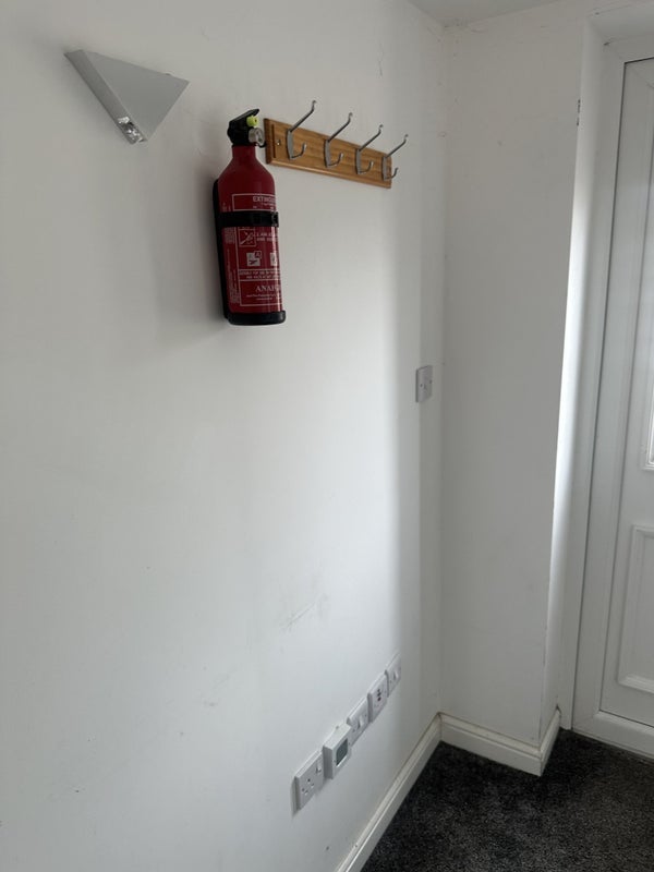 Room Emberley Close in Ferndown