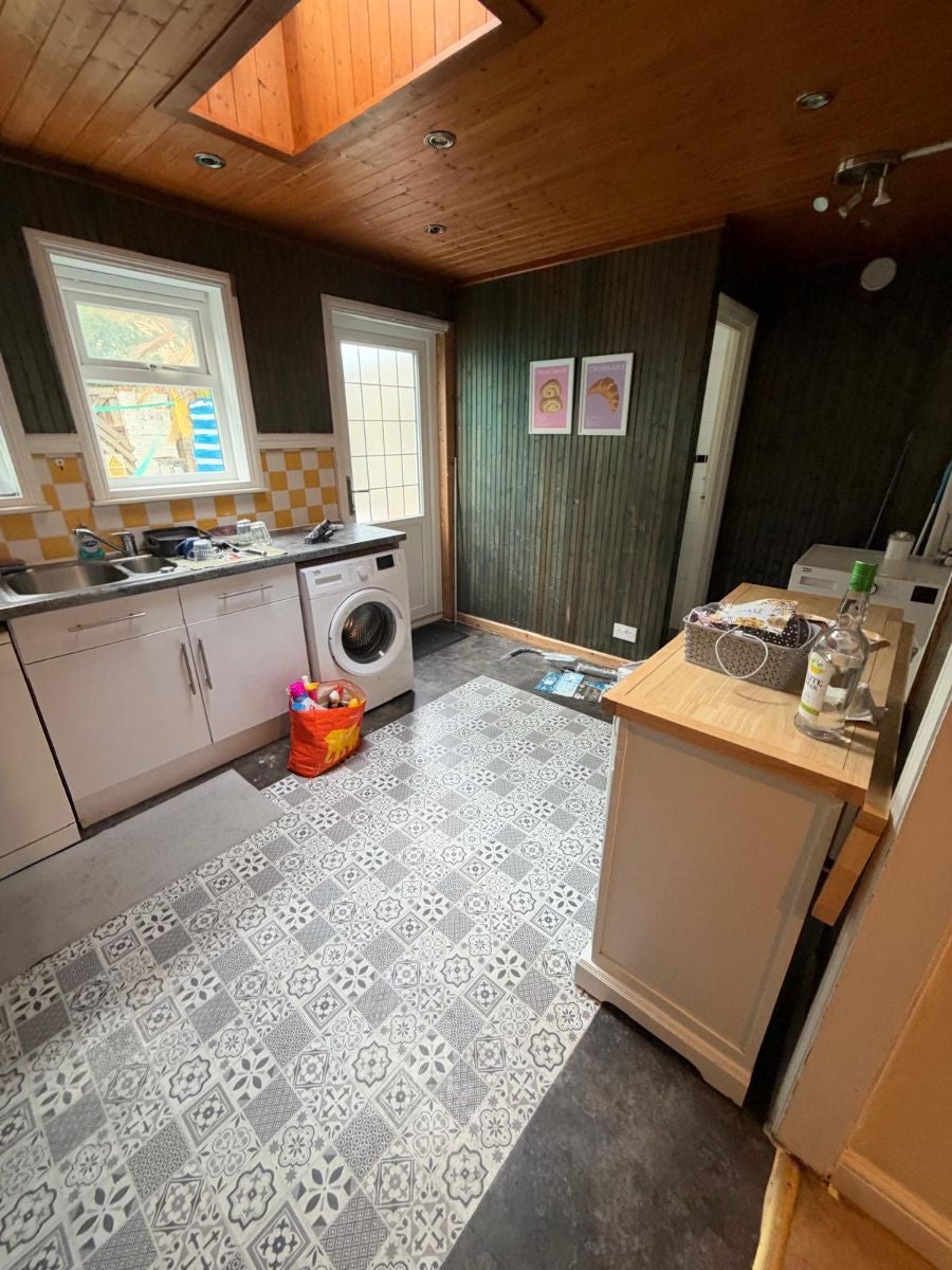 Flat Riverside in Greater London