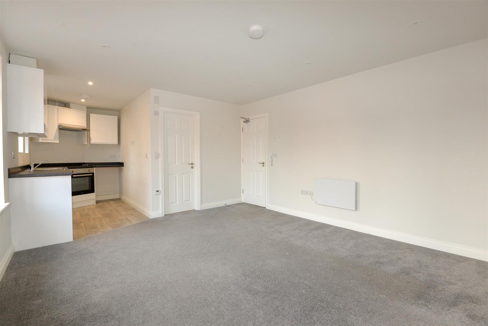 Flat Middle Street in Yeovil