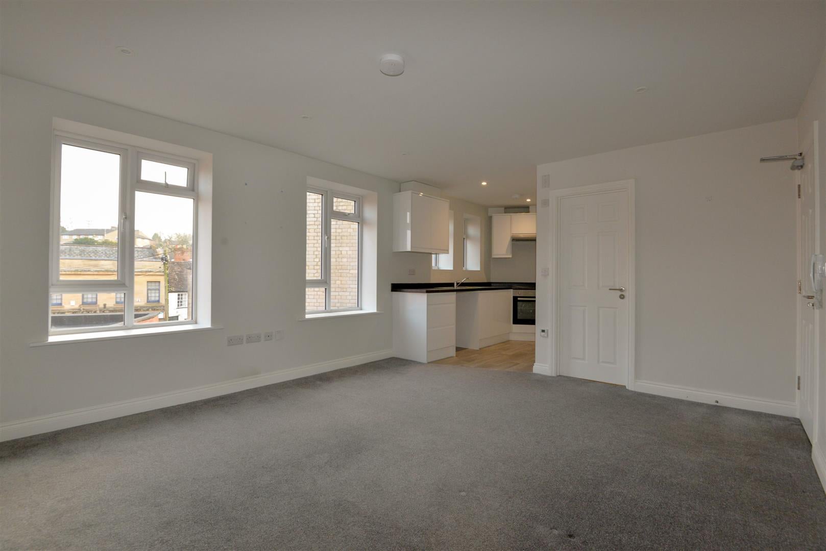 Flat Middle Street in Yeovil
