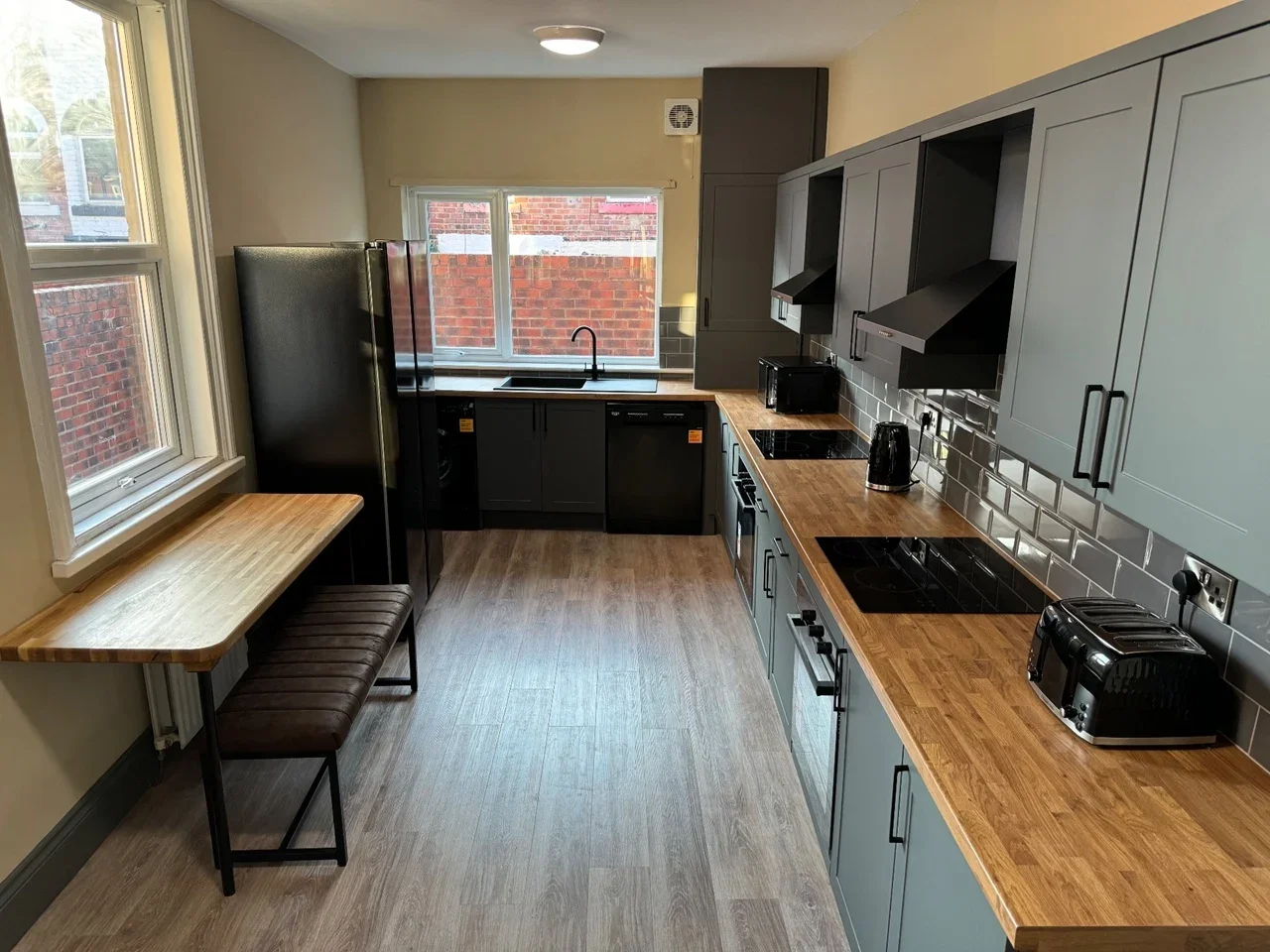 Room Clifton Road in Darlington