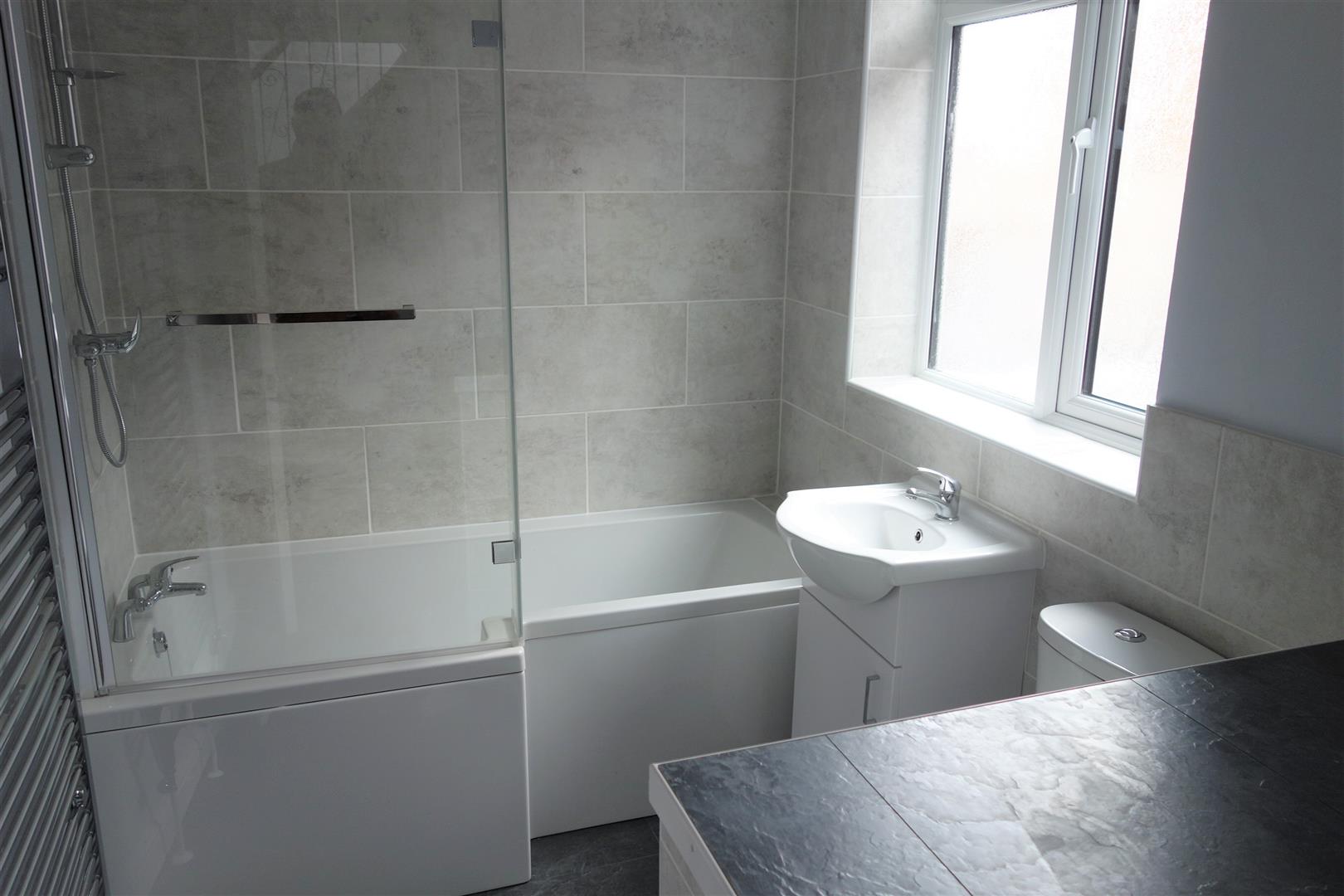 Flat Arthur Street in Rushmoor