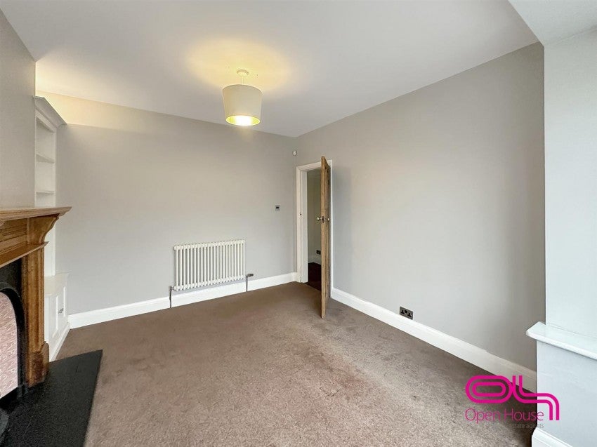 Flat Lingmoor Road in Bolton