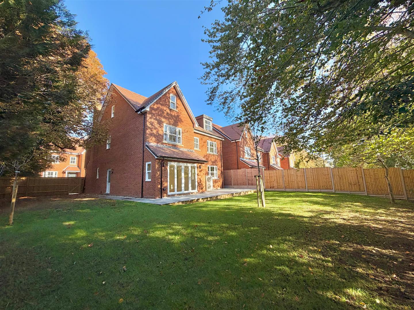 House Damask Close in Tring