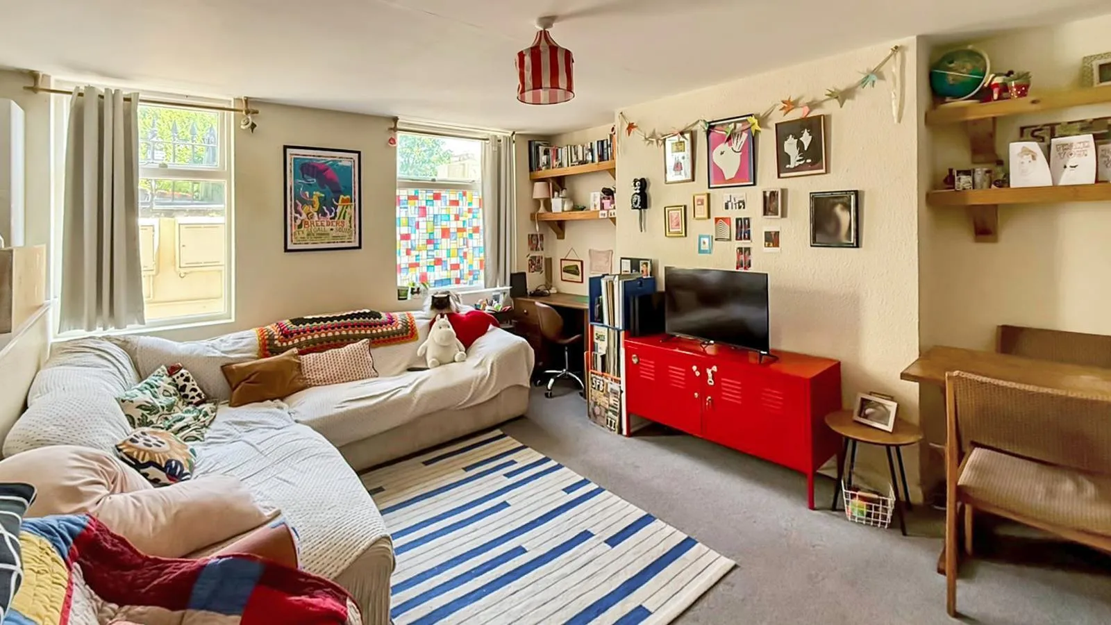 Flat Round Hill Crescent in Brighton