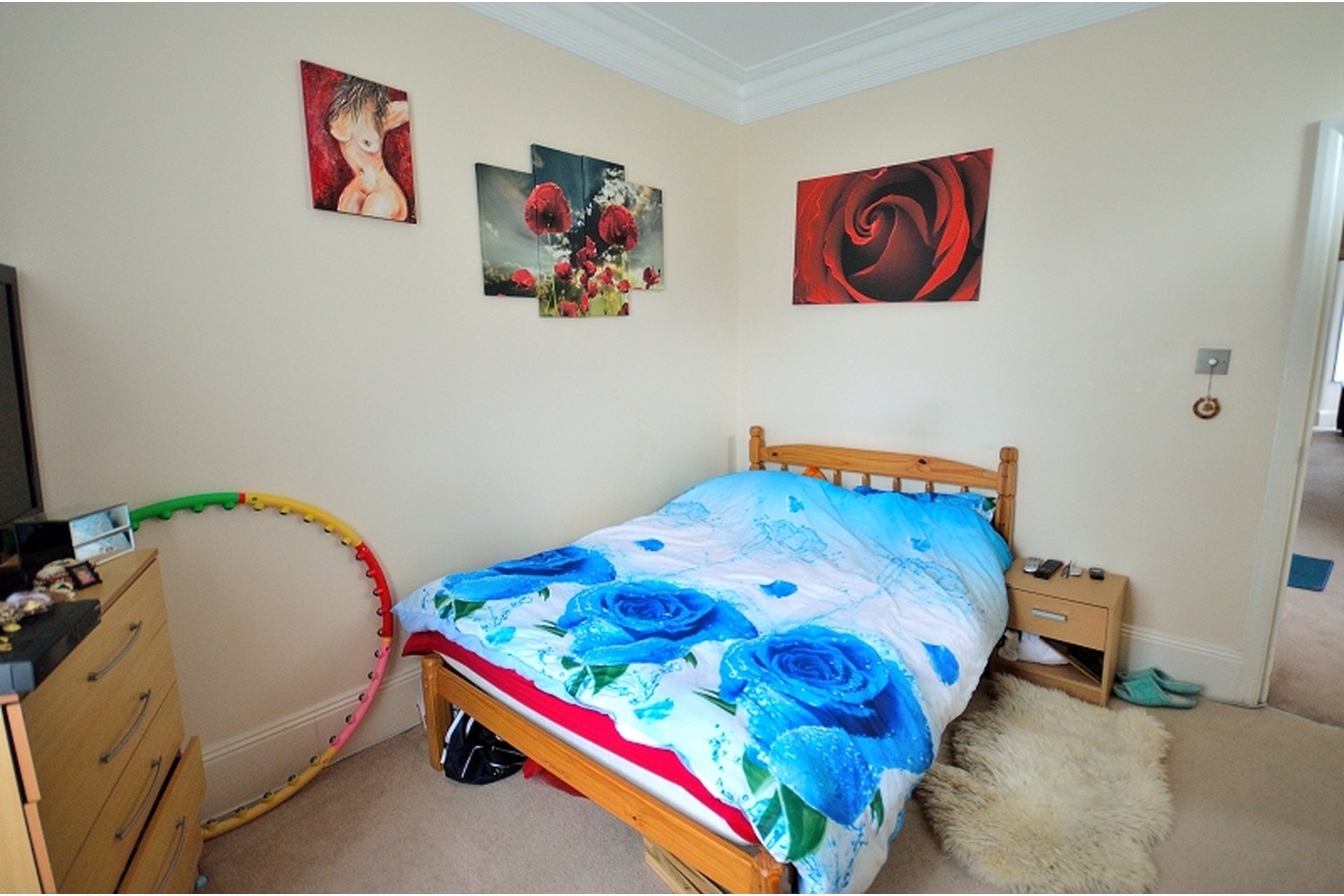 Flat Kelvin Avenue in Greater London