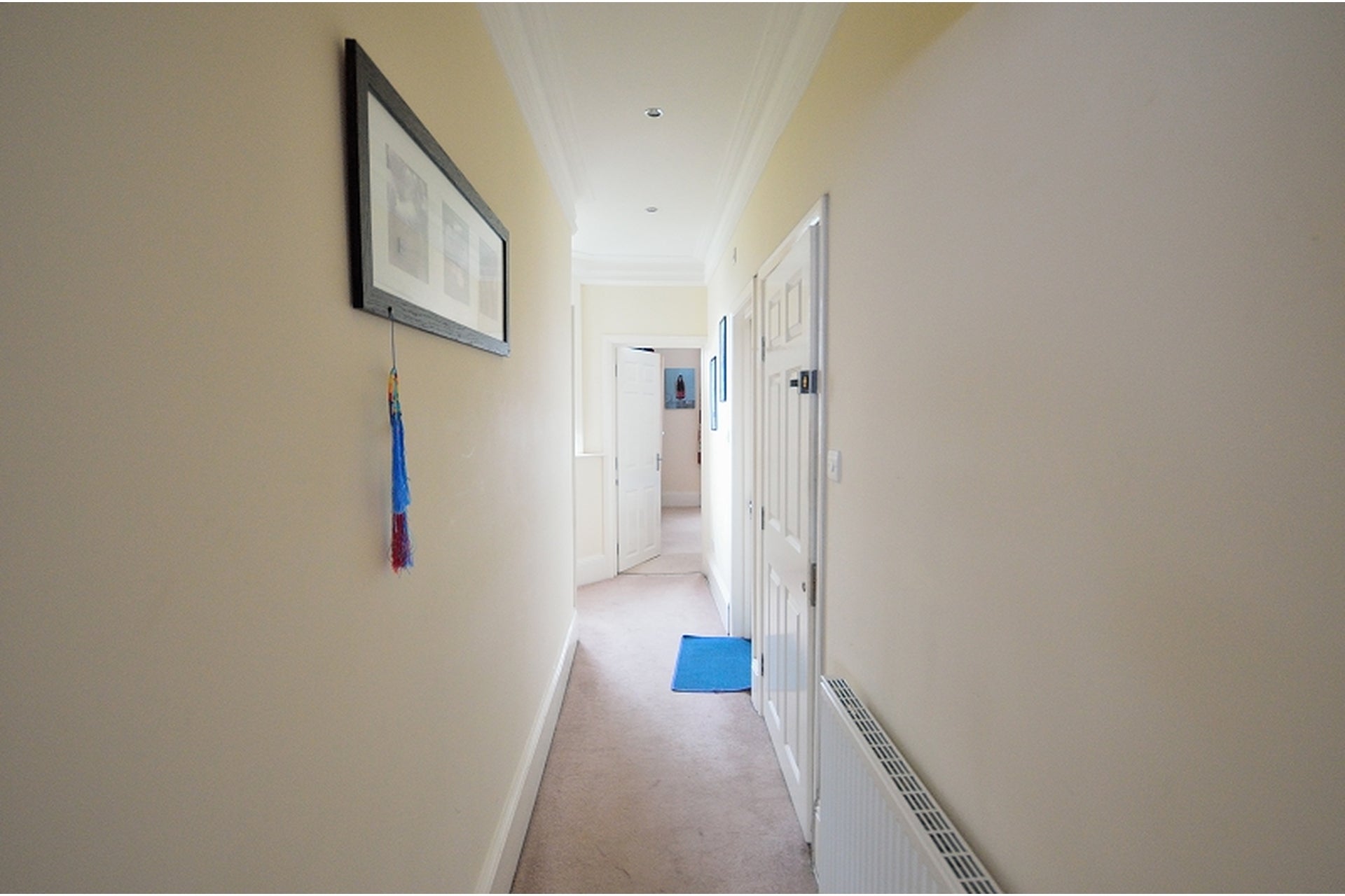 Flat Kelvin Avenue in Greater London