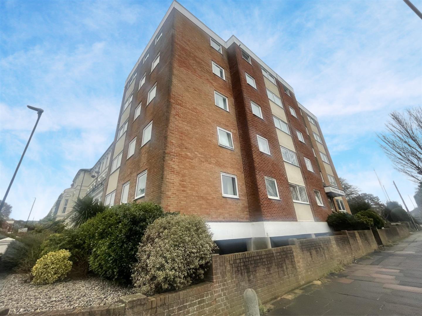 Flat The Avenue in Eastbourne