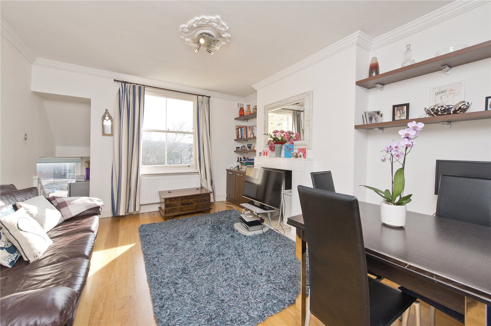 Flat Elgin Avenue in City of Westminster