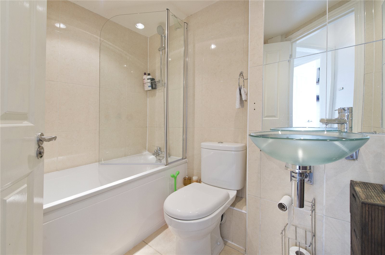 Flat Elgin Avenue in City of Westminster
