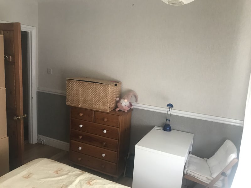 Room Lynton Road in Greater London