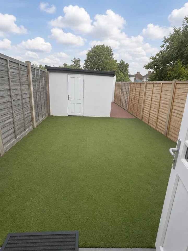 House Rayners Lane in Greater London