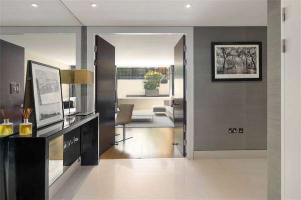 Flat Knightsbridge in City of Westminster