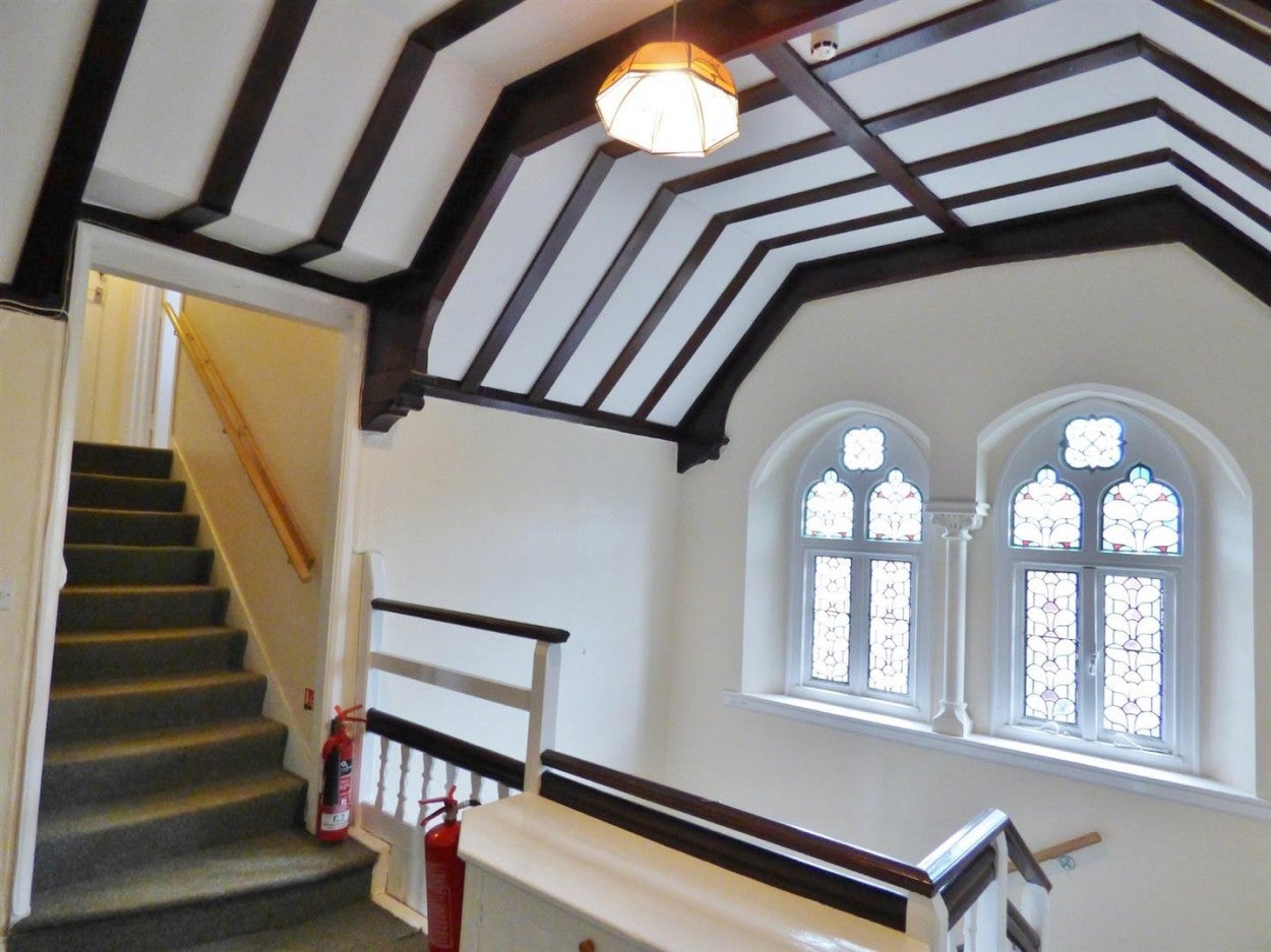 Room Irvine Road in Arun
