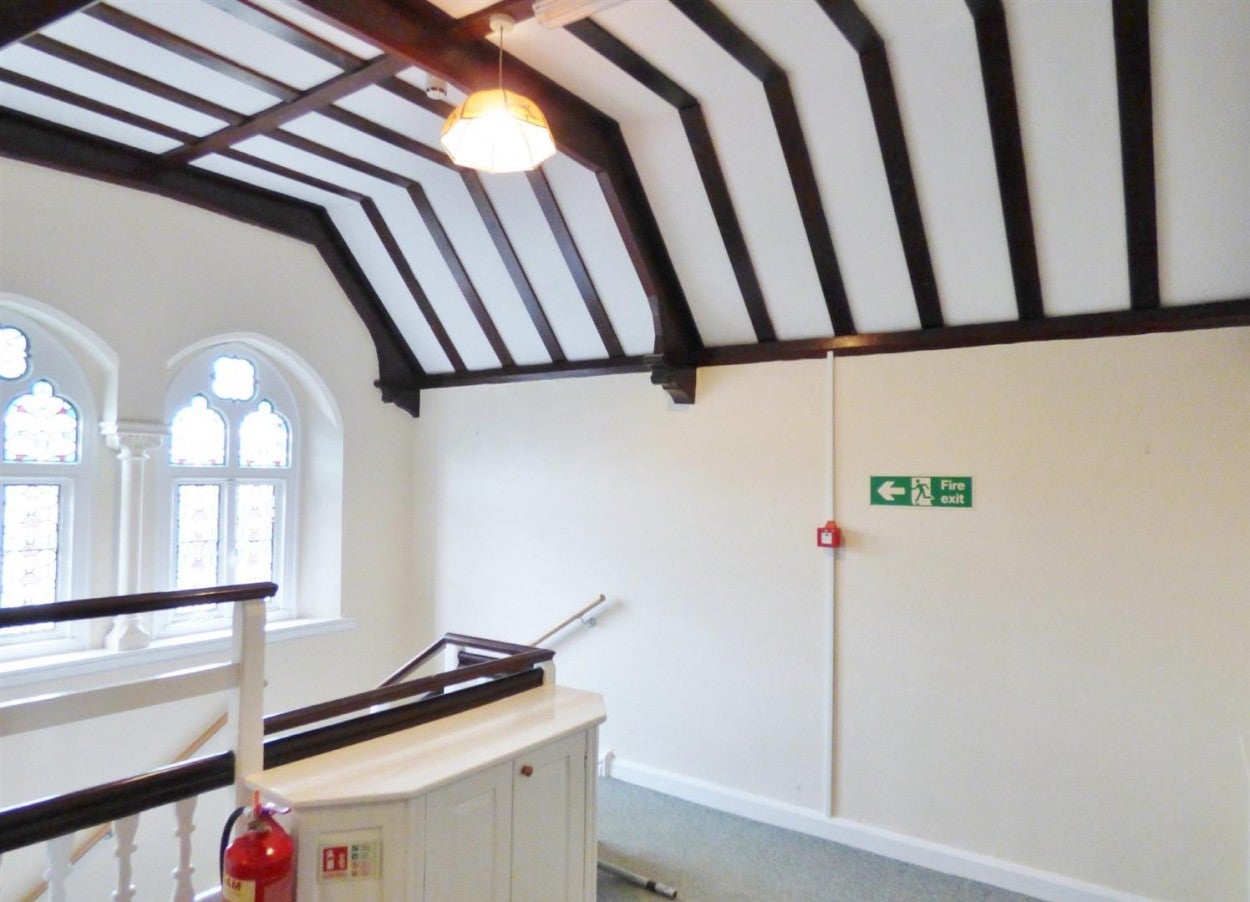 Room Irvine Road in Arun