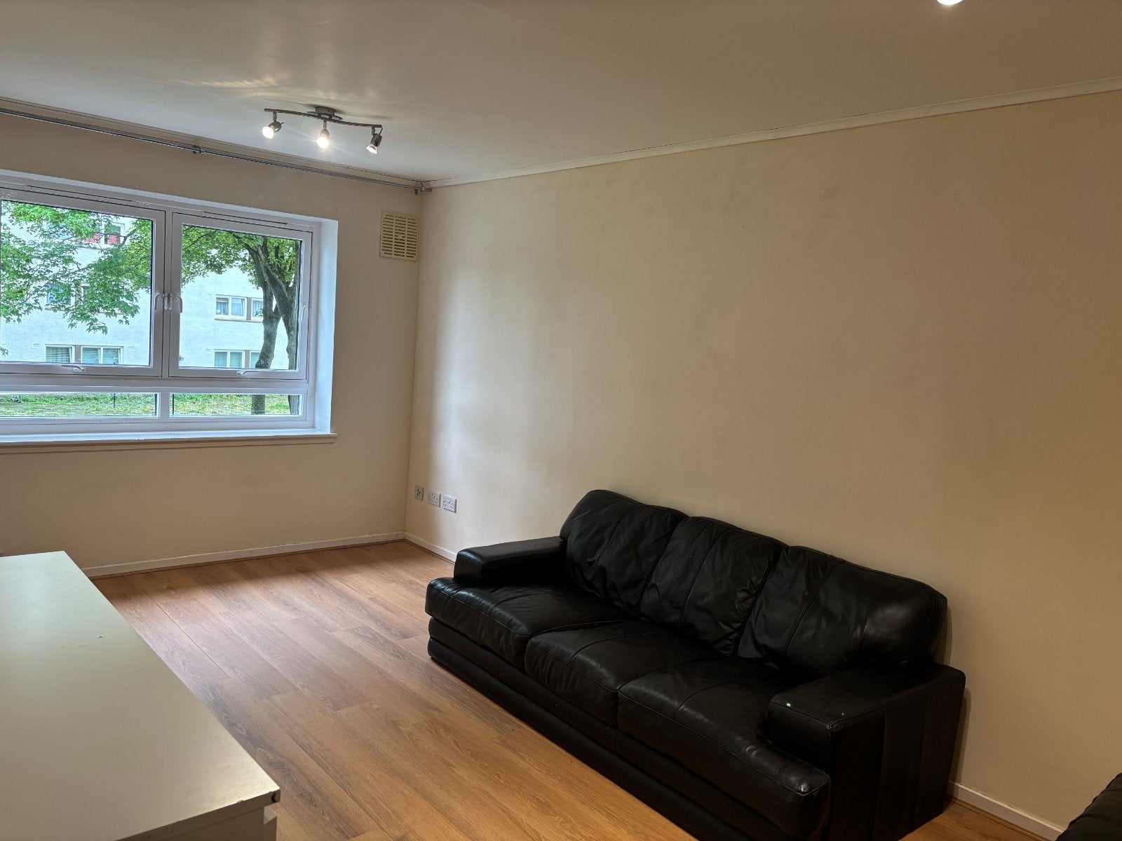 Flat Ritchie Place in Aberdeen City