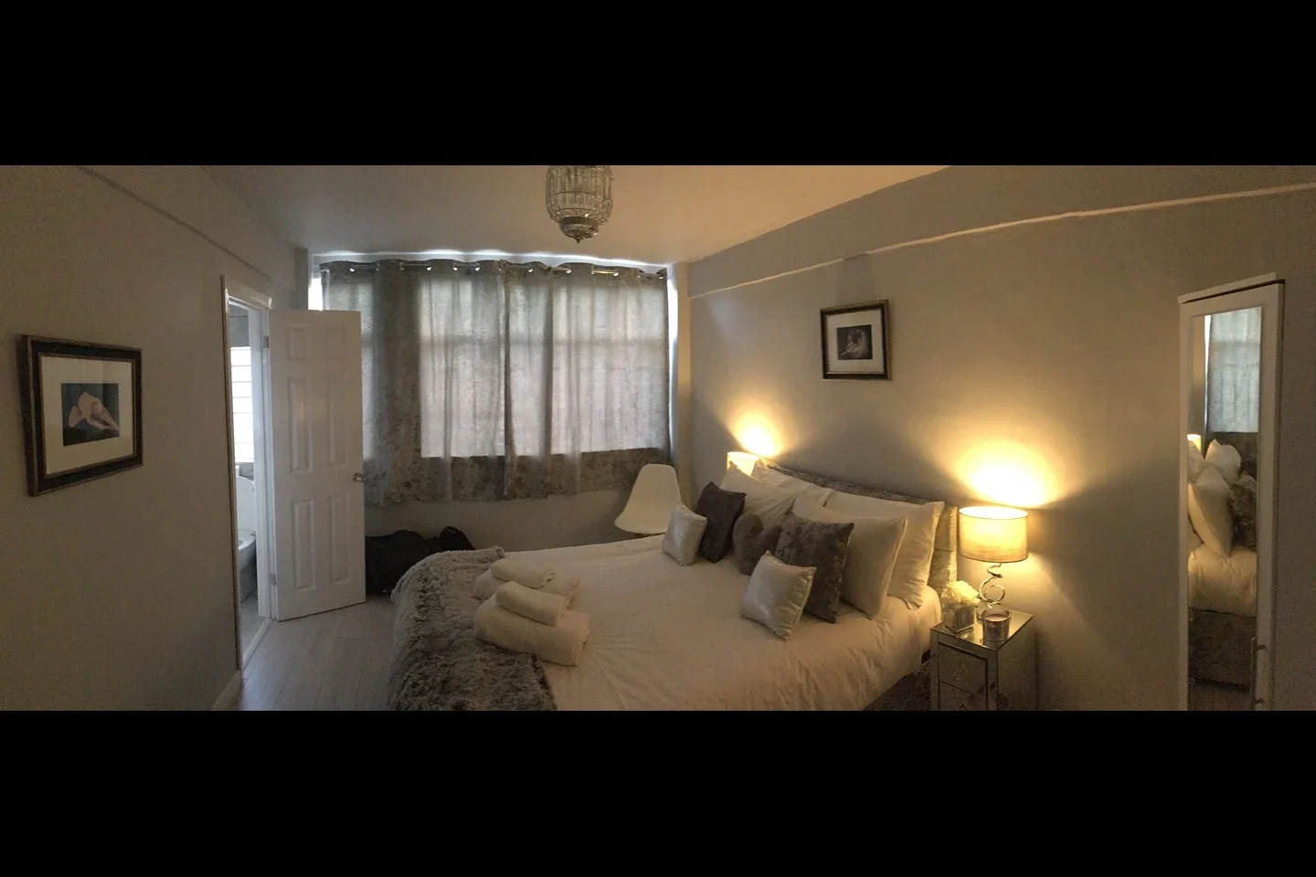 Flat Shepherds Bush Green in Greater London