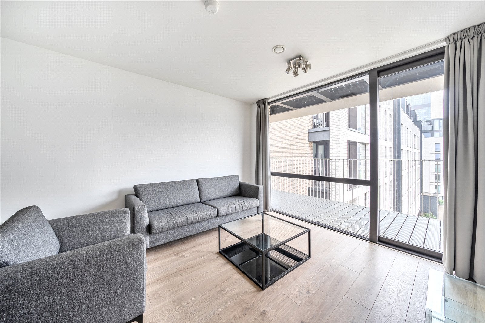 Flat Forrester Way in Greater London