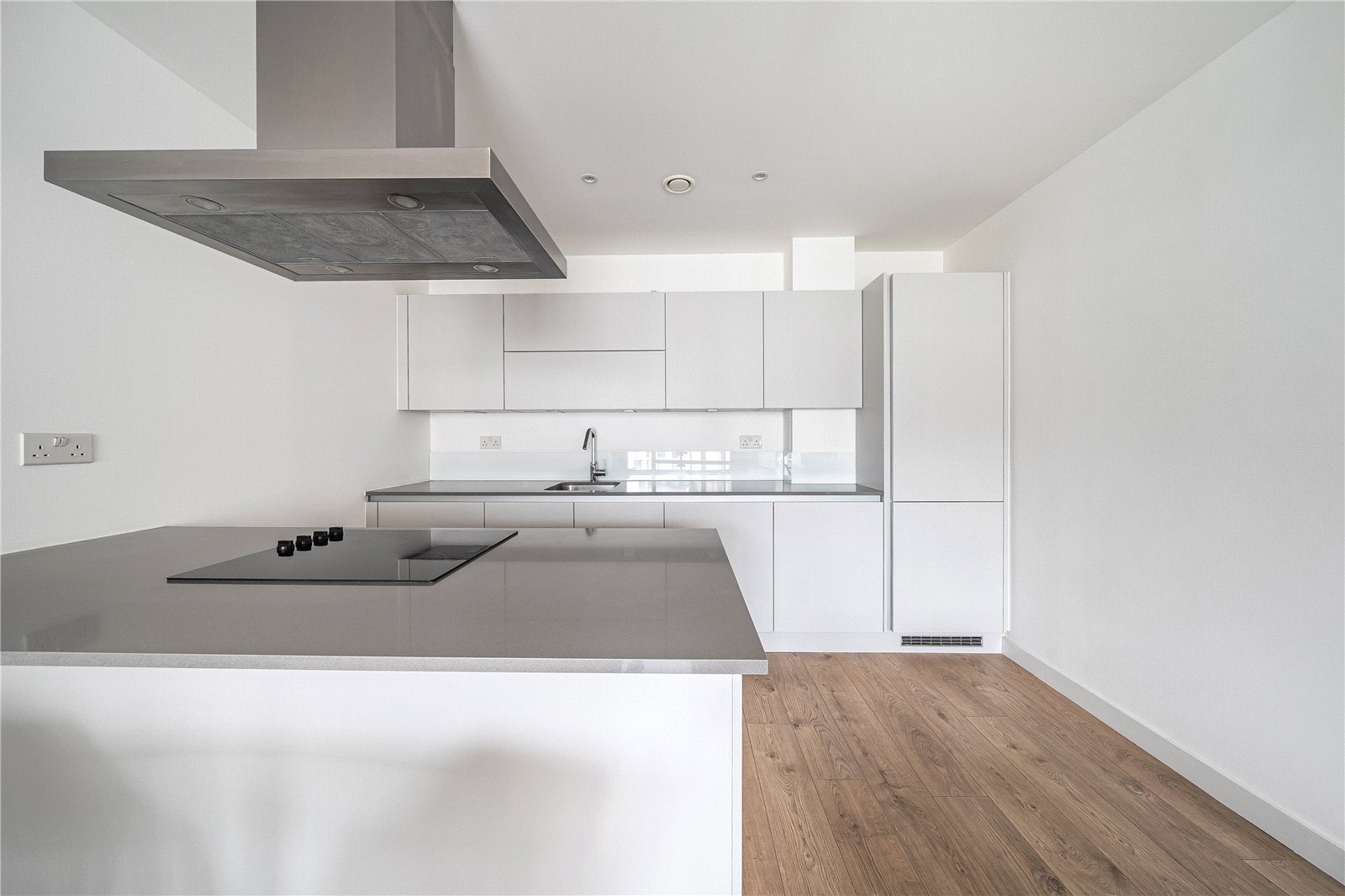 Flat Forrester Way in Greater London