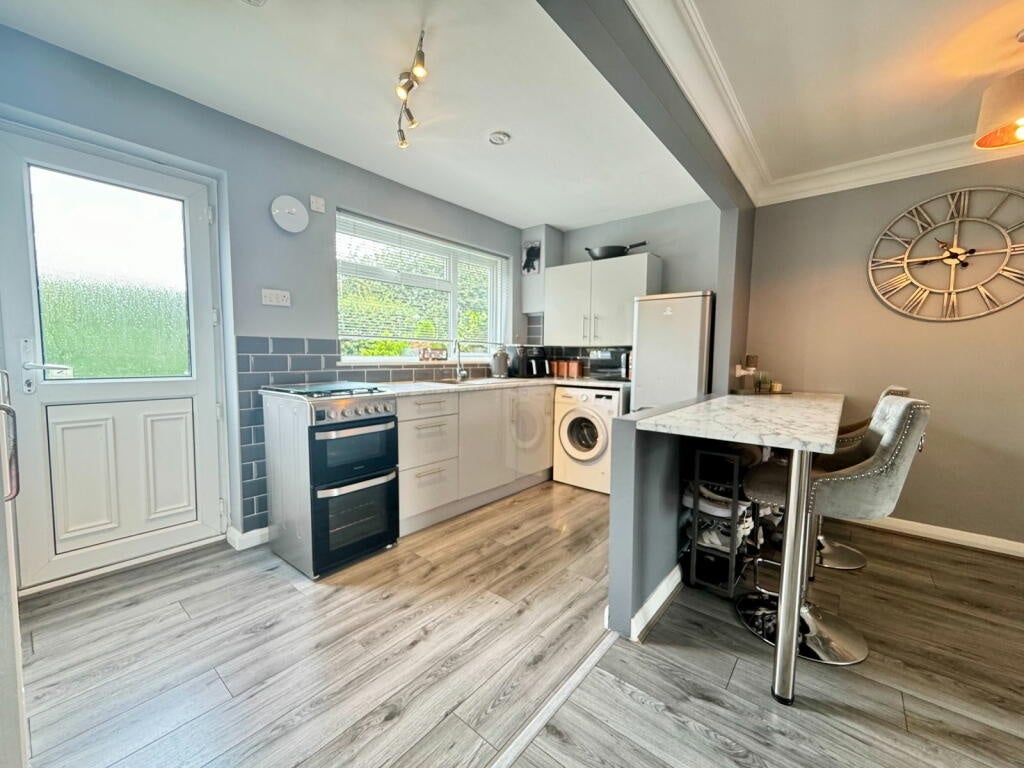 Flat Scott Avenue in Rainham