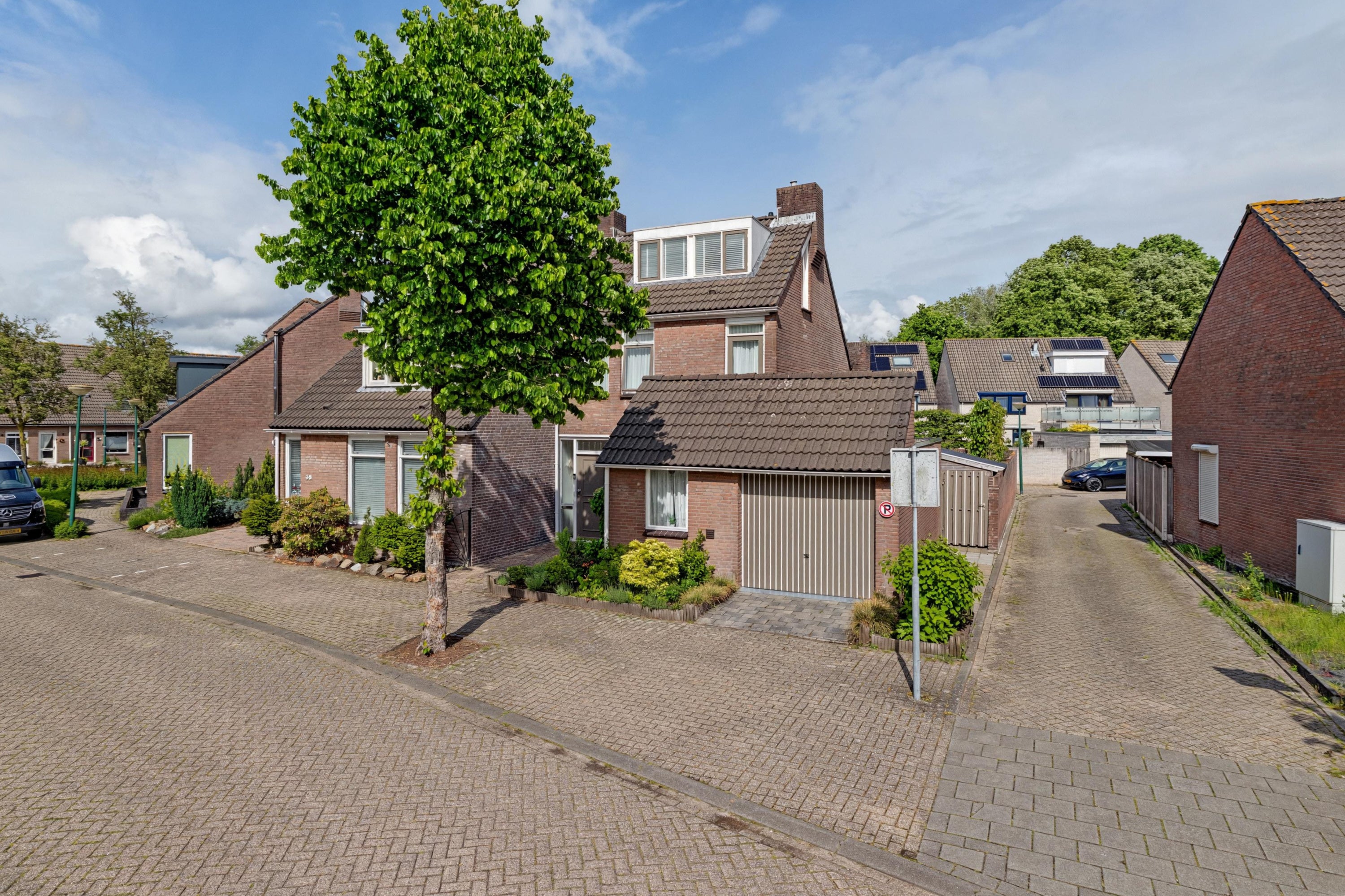 Huis Langemeer 41 in Kaatsheuvel