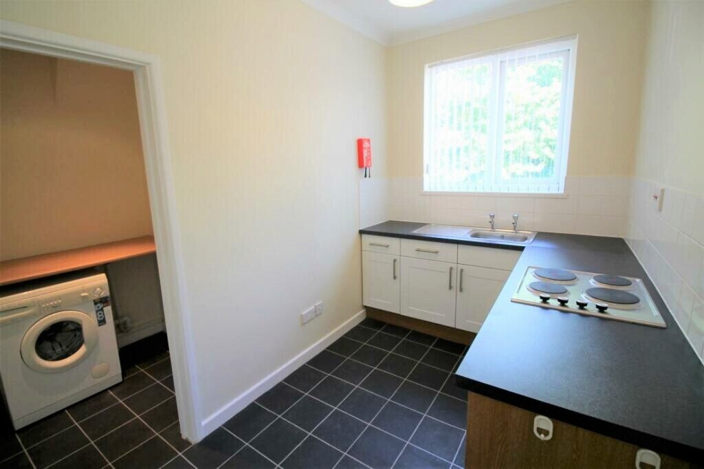 Flat Cheltenham Road in Bristol