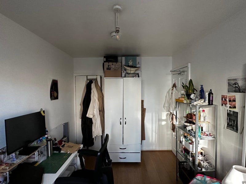Room Augustus Street in Greater London