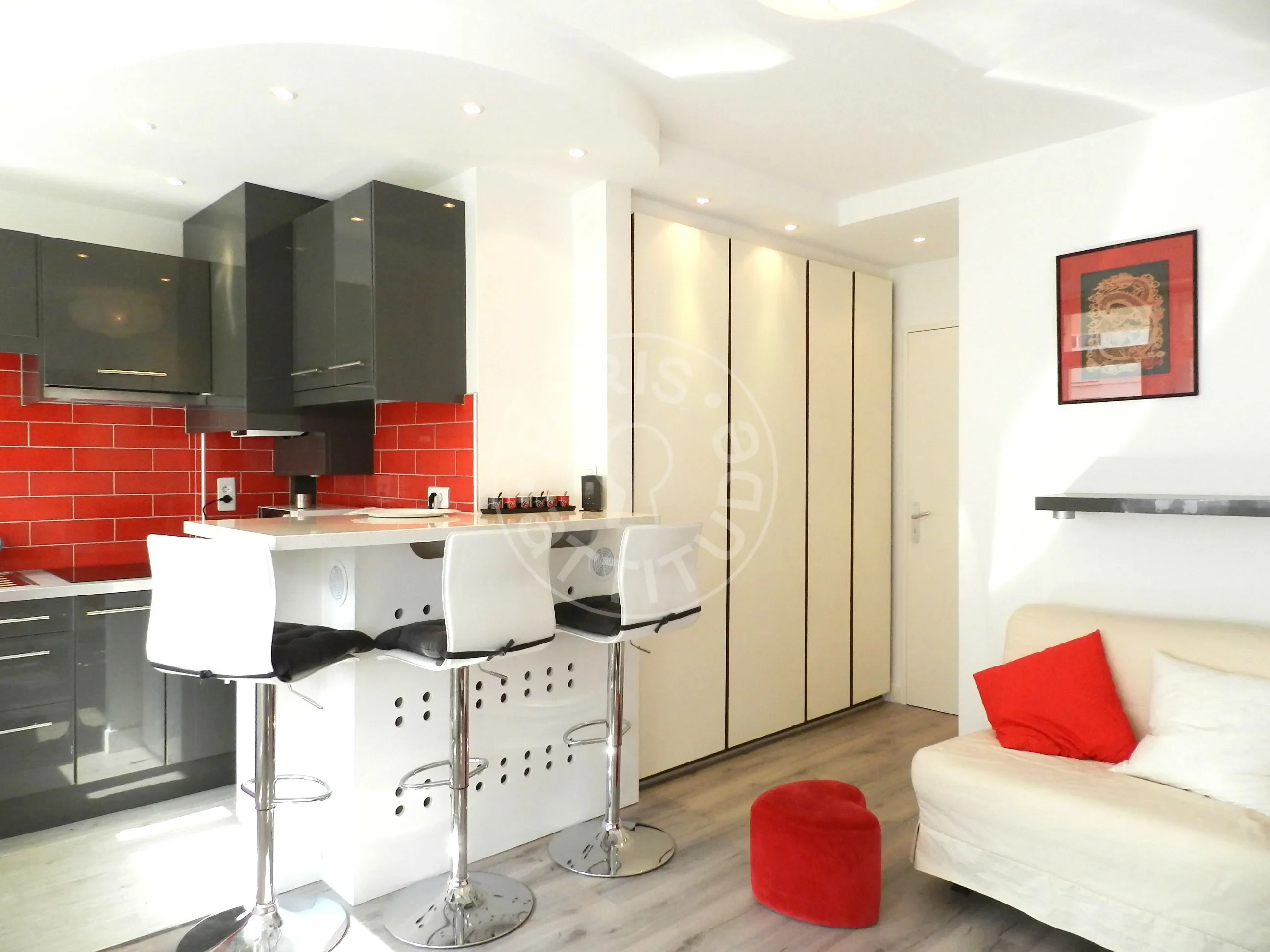 Flat Square Chézy in Neuilly-sur-Seine