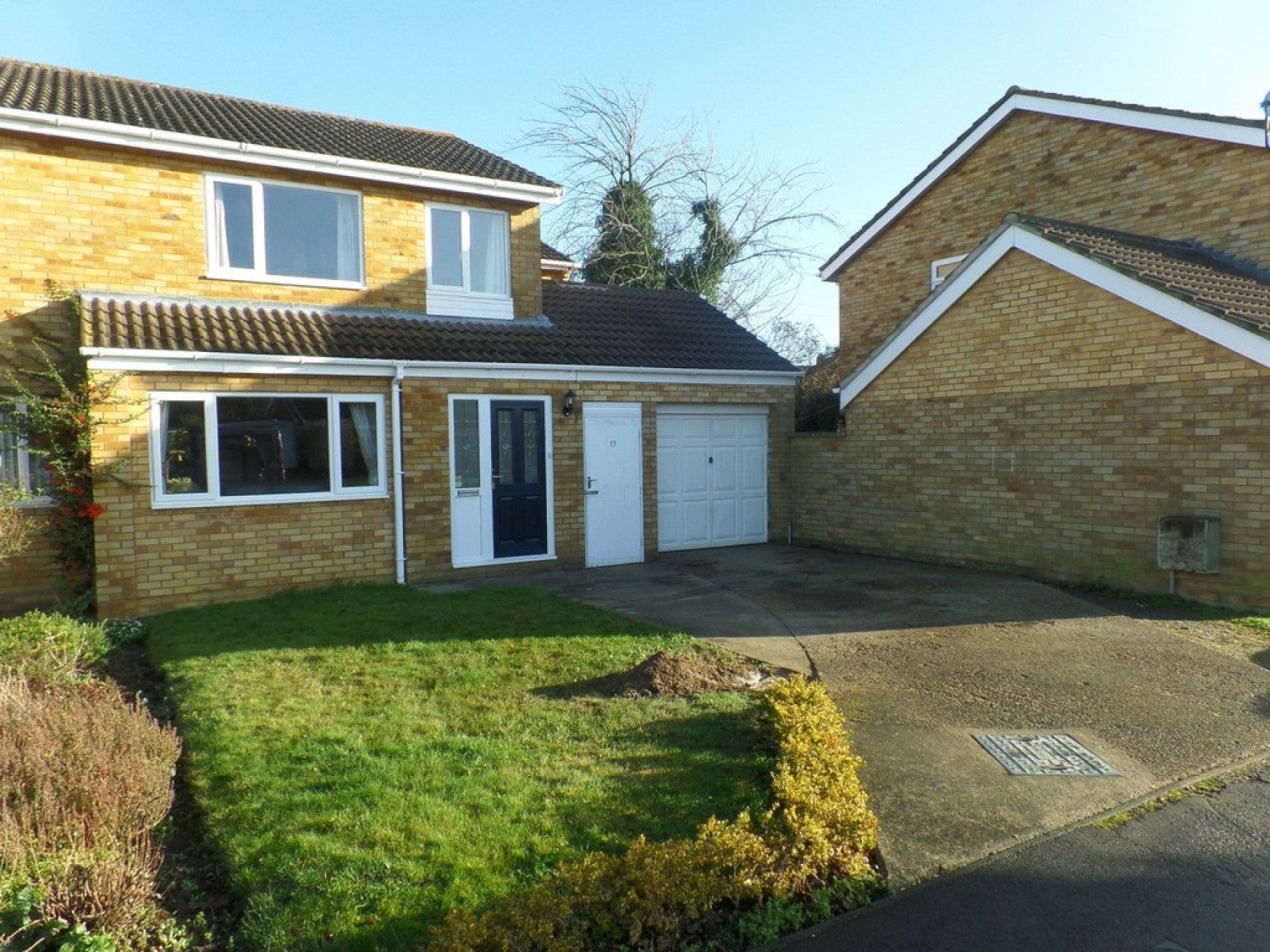 House Scotchbrook Road in Marston Moretaine