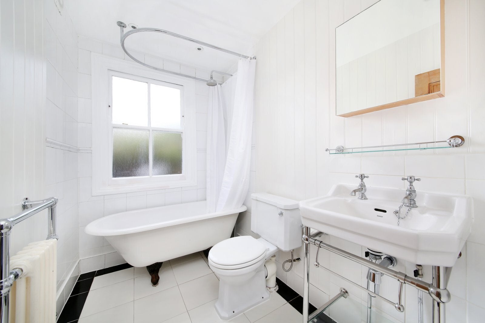 Flat Cowley Road in Greater London