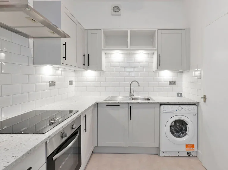 Flat Orwell Place in City of Edinburgh