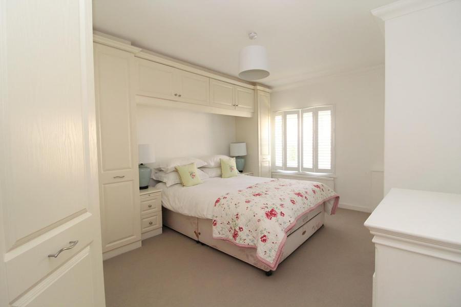 House Thorndon Gate in Brentwood