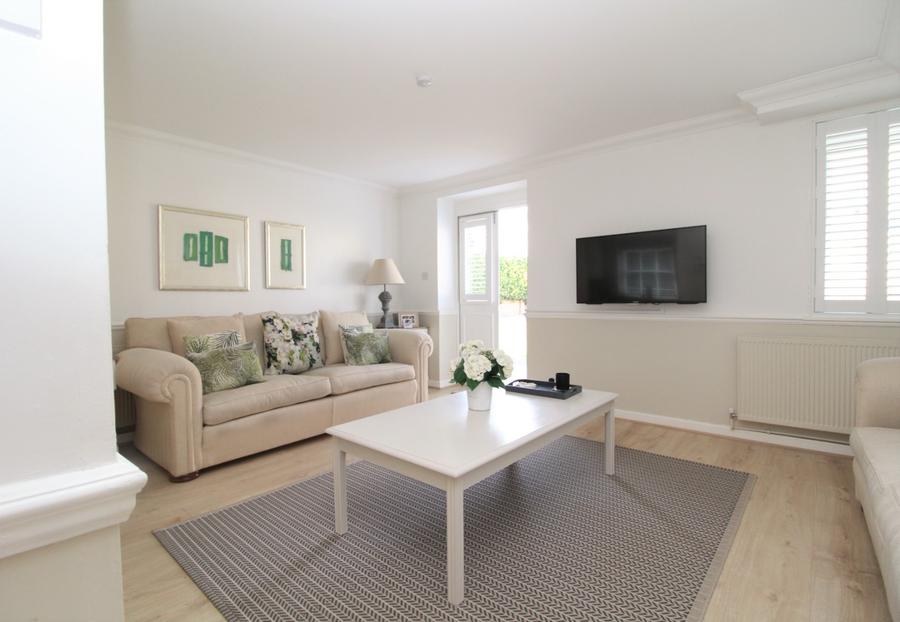 House Thorndon Gate in Brentwood