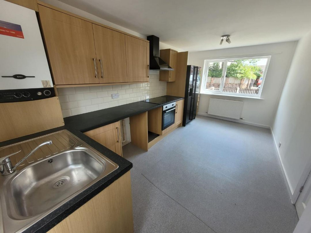 House Warlow Drive in Leigh