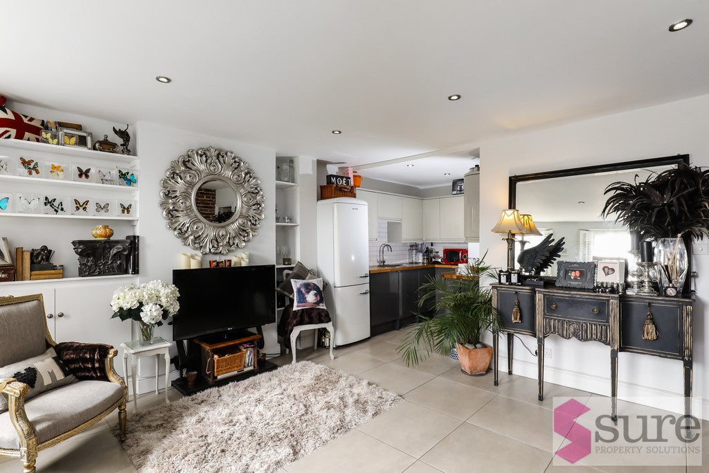 Flat Kings Cliff in Brighton