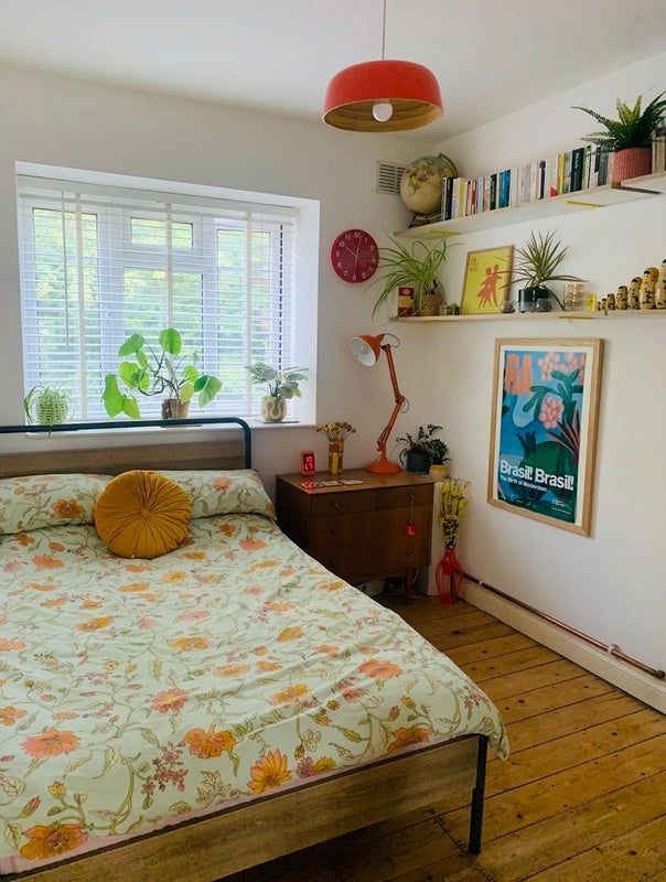 Room The Woodlands in Greater London