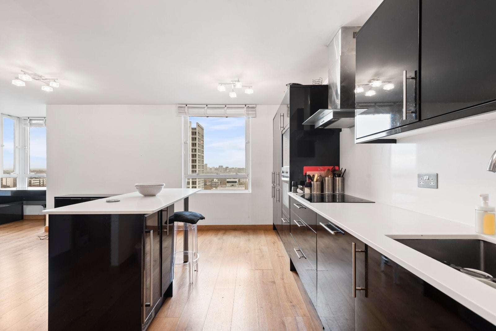 Flat Bramlands Close in Greater London