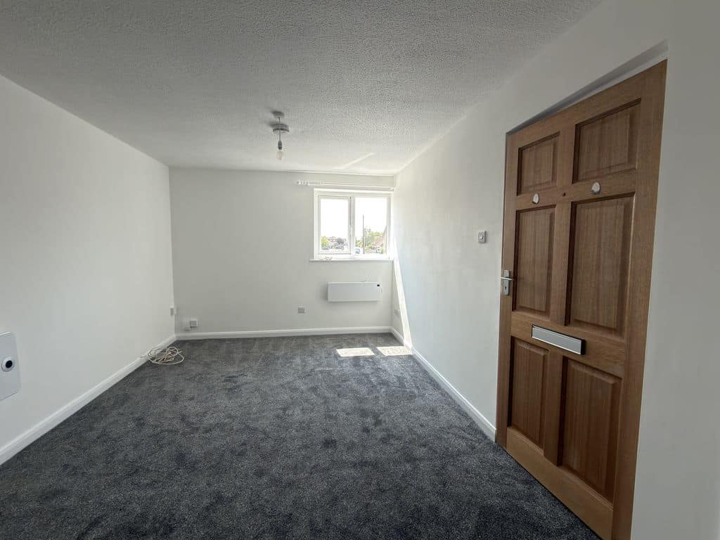 Flat Overbrook Road in Stroud